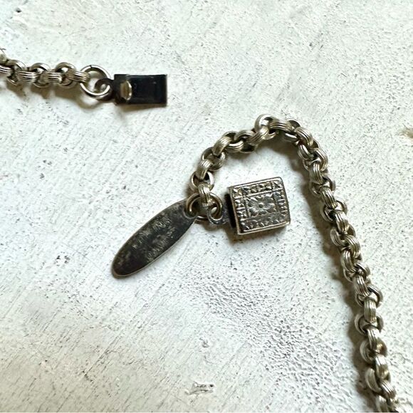 Vintage Whiting and Davis reversible carved clear glass cameo pendant necklace - Picture 6 of 11